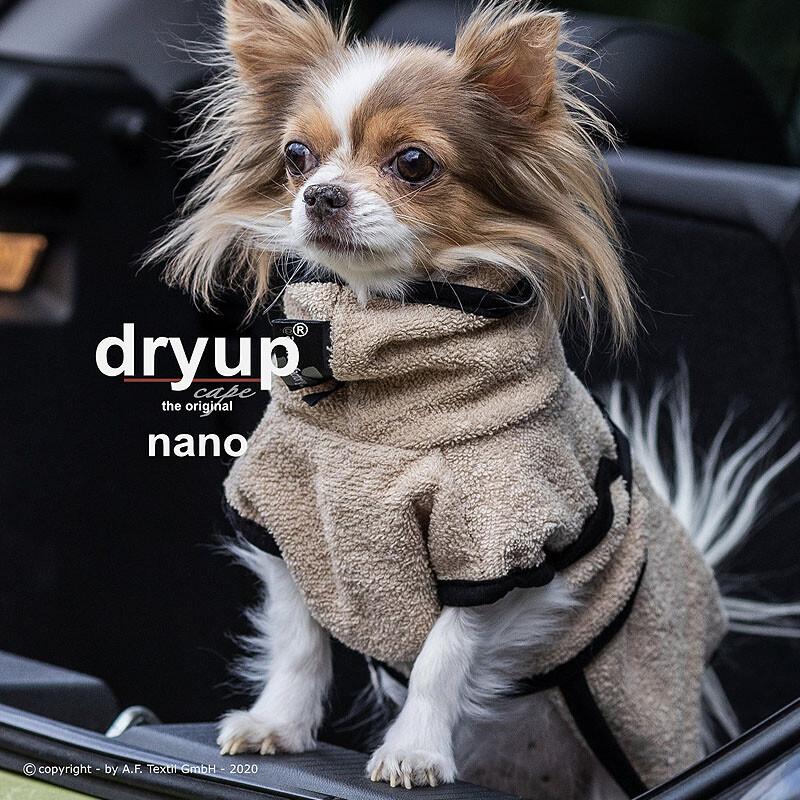 DryUp Trocken Cape Hundebademantel NANO für ganz kleine Hunde in brown braun